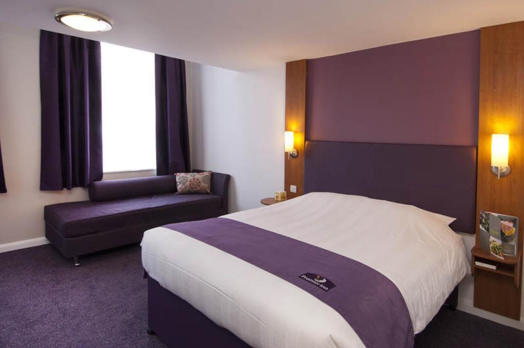 Premier Inn Newcastle Team Valley Gateshead Exteriör bild