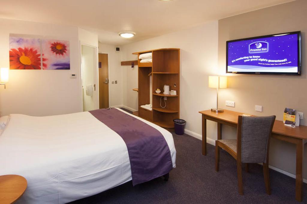 Premier Inn Newcastle Team Valley Gateshead Exteriör bild