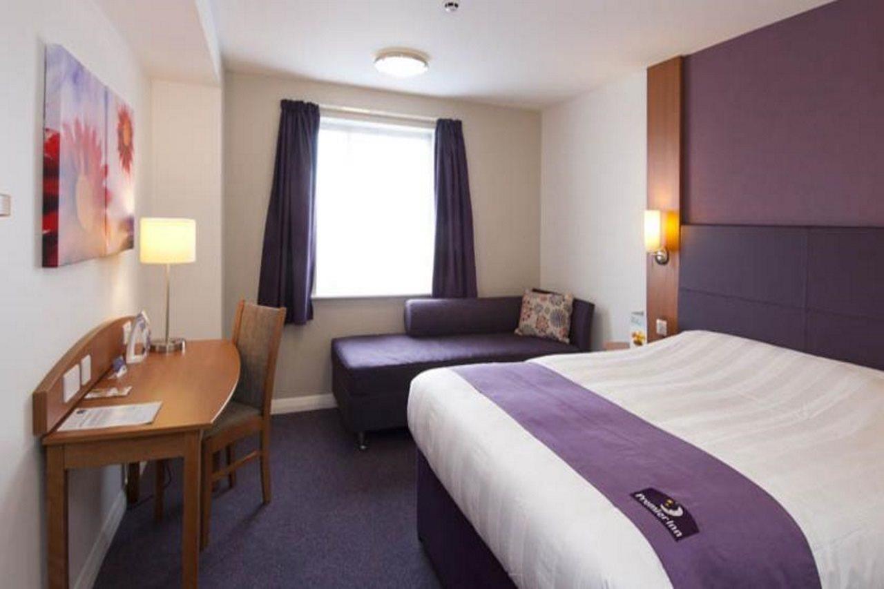 Premier Inn Newcastle Team Valley Gateshead Exteriör bild