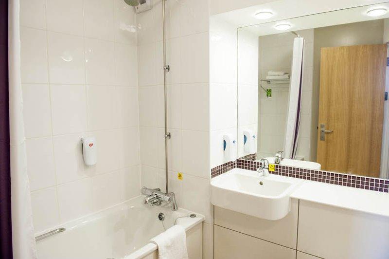 Premier Inn Newcastle Team Valley Gateshead Exteriör bild